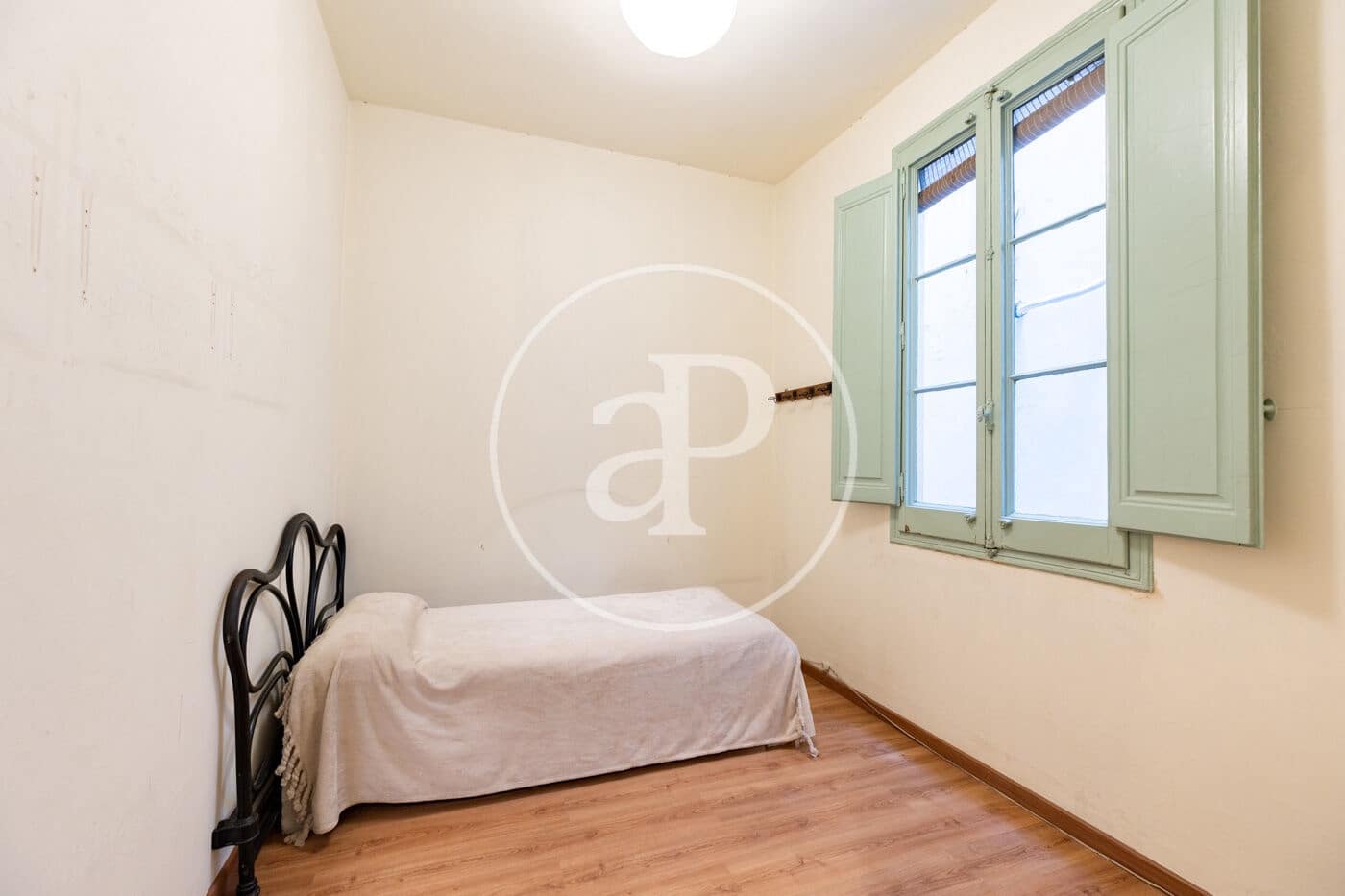 7 bedroom Apartment for sale in Barcelona city - € 1,625,000 (Ref: 9701609)