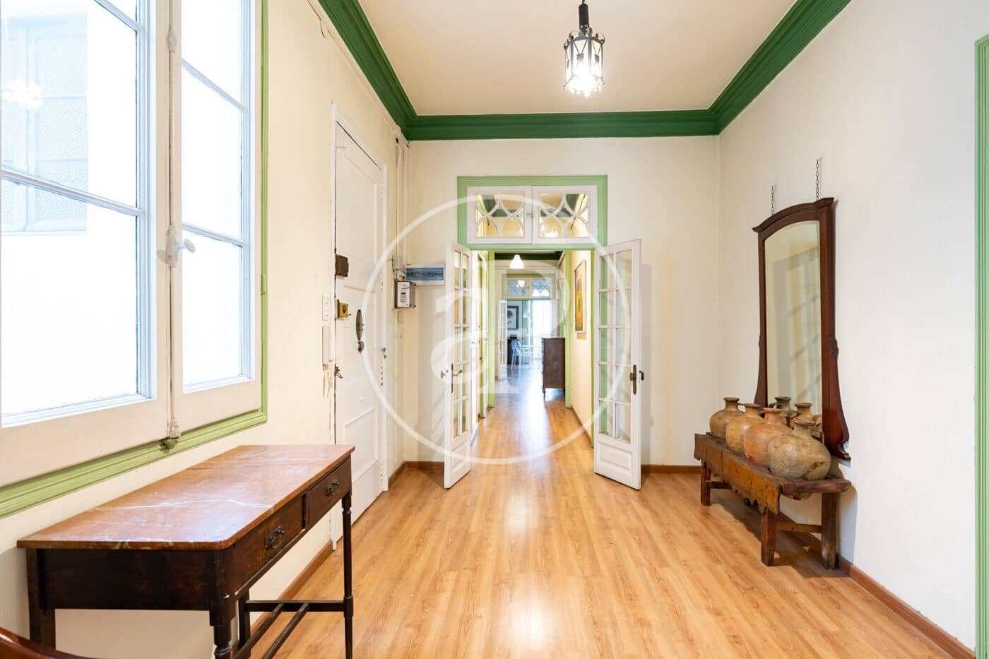 7 bedroom Apartment for sale in Barcelona city - € 1,625,000 (Ref: 9701609)