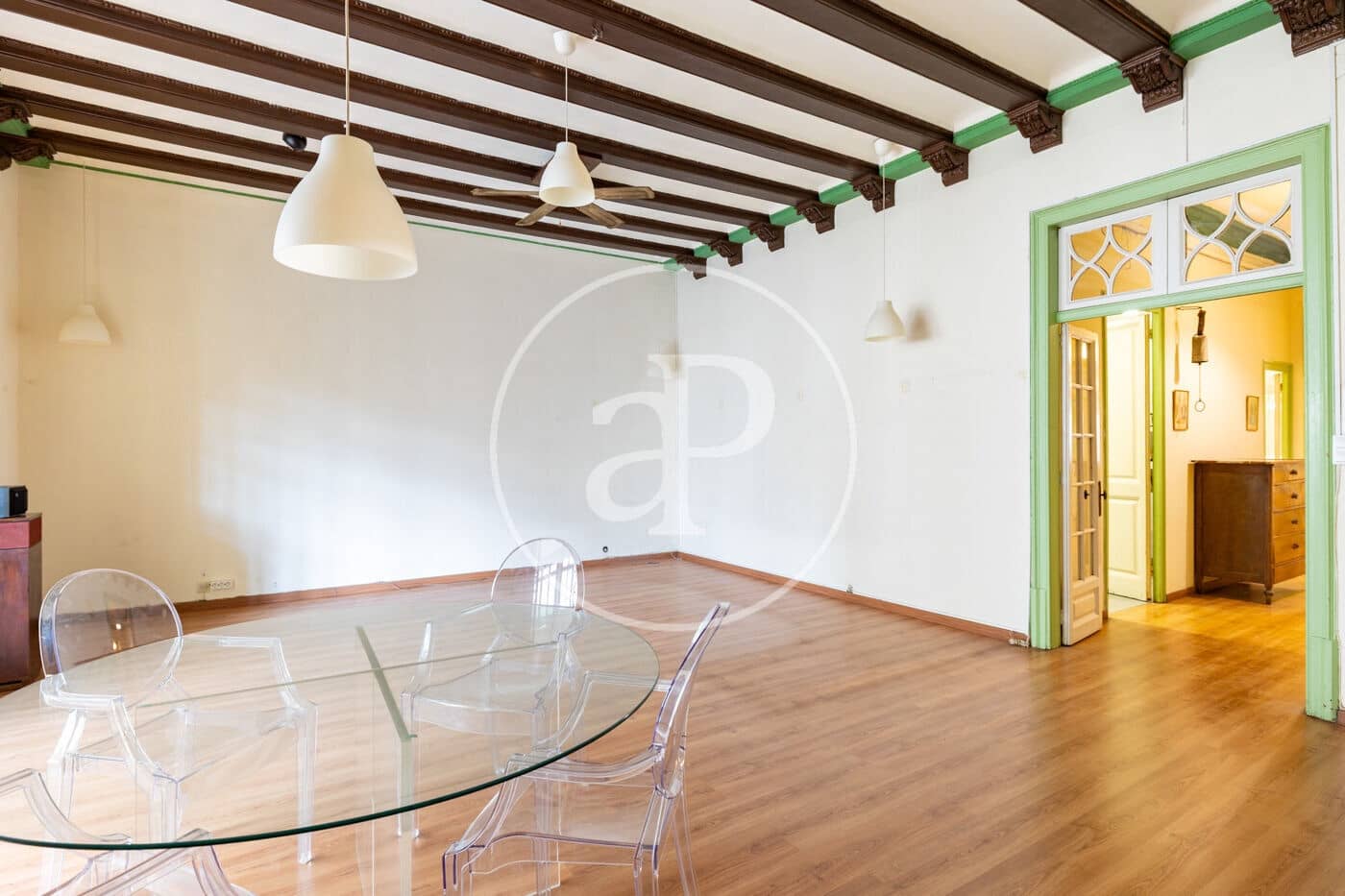7 bedroom Apartment for sale in Barcelona city - € 1,625,000 (Ref: 9701609)