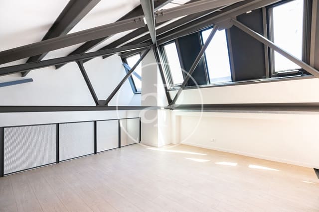 2 slaapkamer Appartement te huur in El Poblenou, Barcelona stad - € 2.500 (Ref: 9701610)