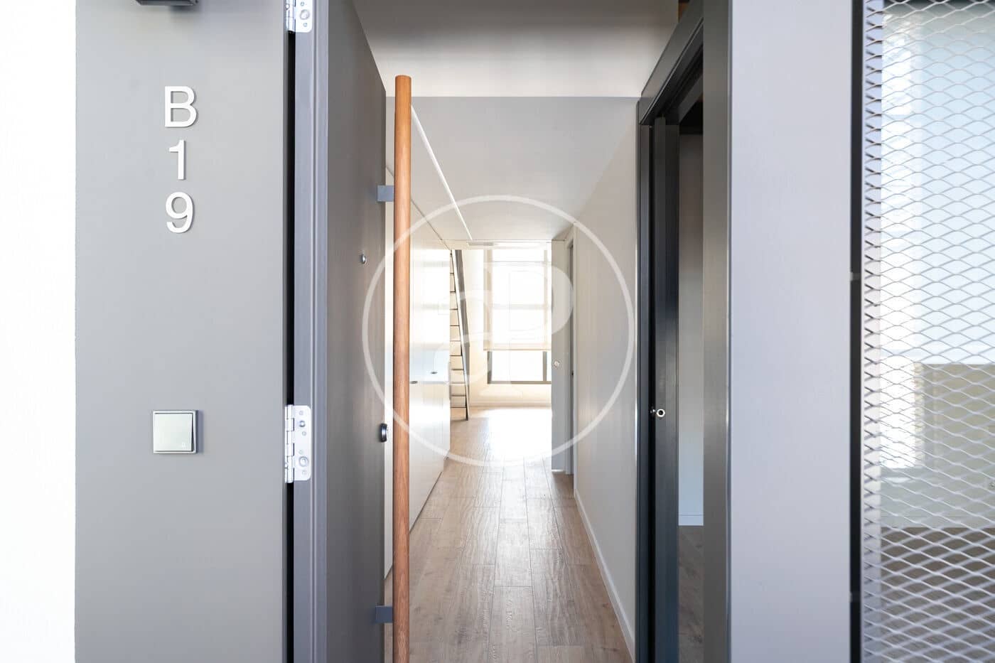 2 slaapkamer Appartement te huur in Barcelona stad - € 2.500 (Ref: 9701610)