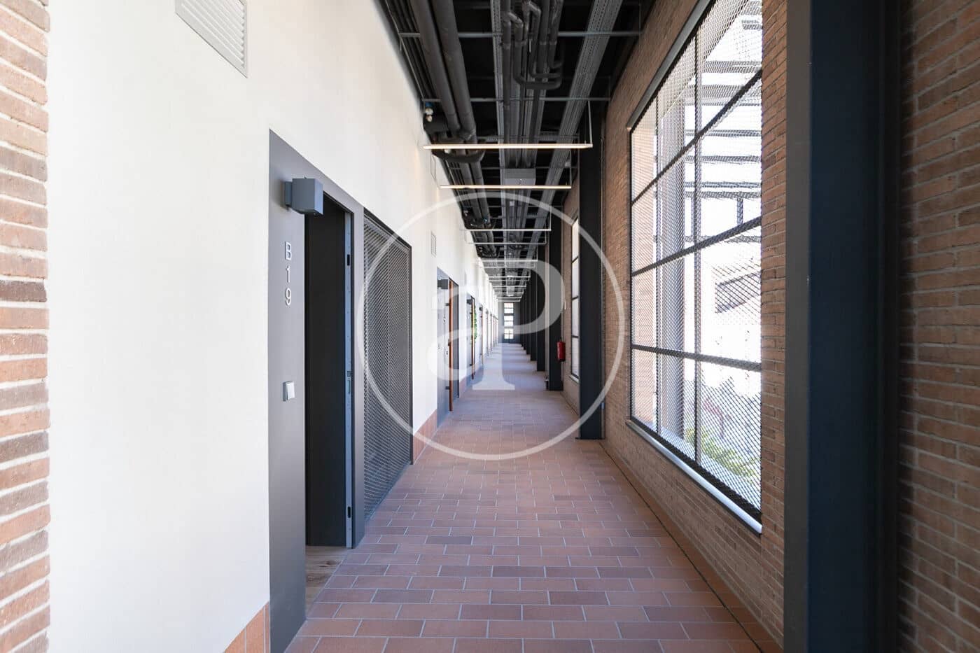 2 slaapkamer Appartement te huur in Barcelona stad - € 2.500 (Ref: 9701610)