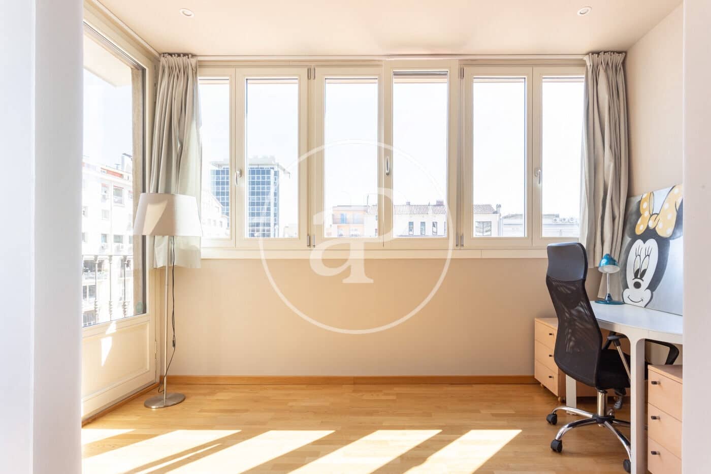 4 sovrum Lägenhet att hyra i Barcelona stad - 7 000 € (Ref: 9711953)