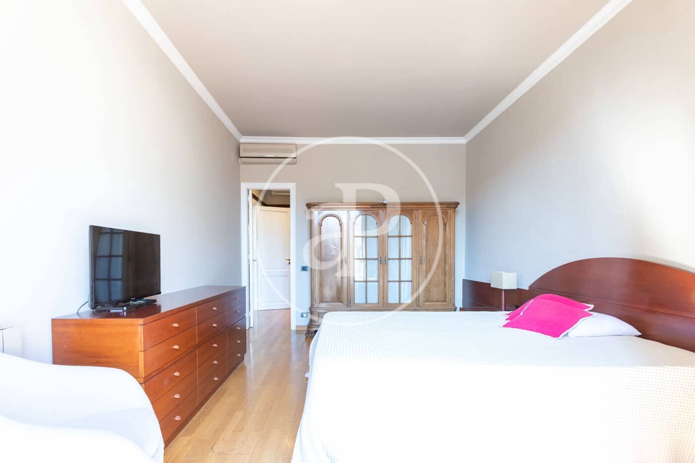 4 sovrum Lägenhet att hyra i Barcelona stad - 7 000 € (Ref: 9711953)