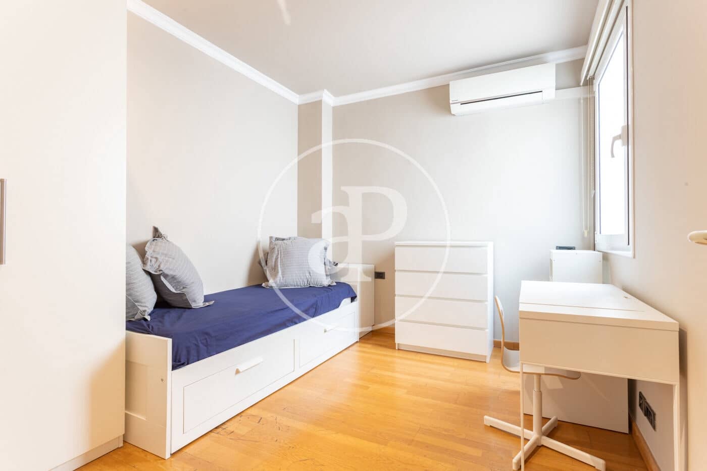4 sovrum Lägenhet att hyra i Barcelona stad - 7 000 € (Ref: 9711953)
