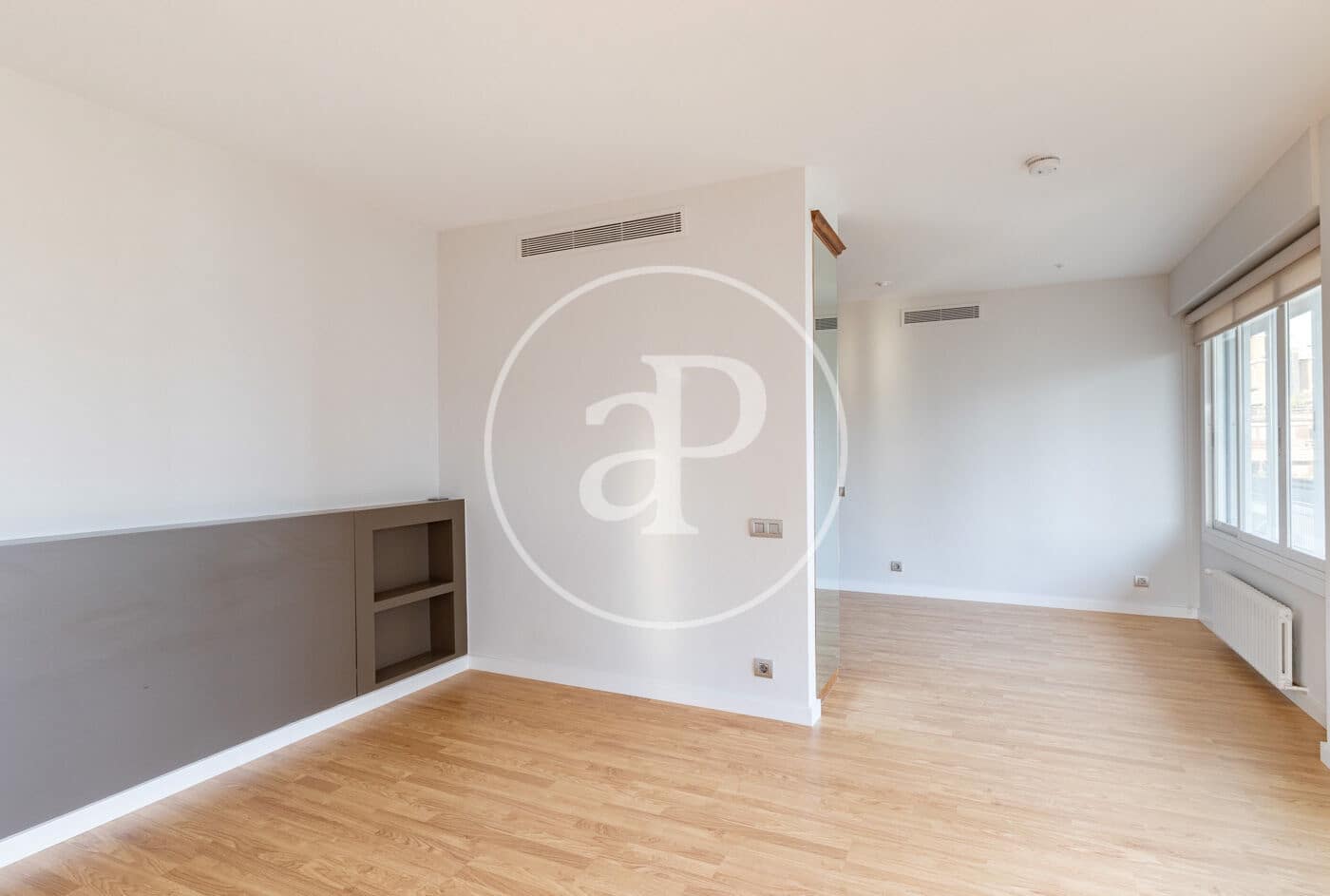 4 bedroom Apartment for rent in Barcelona city - € 7,900 (Ref: 9711954)