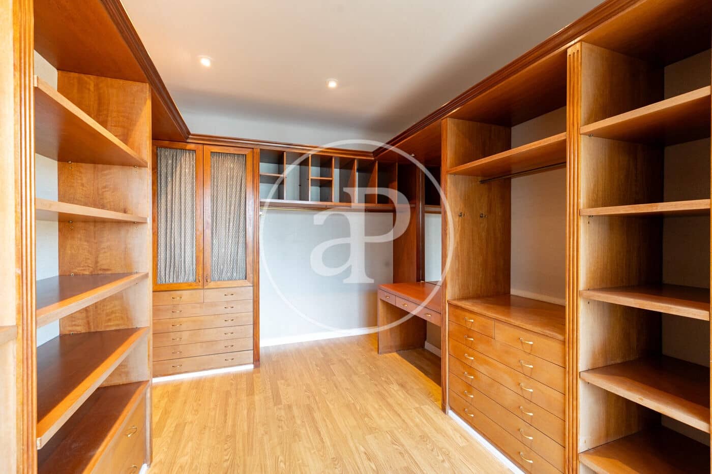 4 bedroom Apartment for rent in Barcelona city - € 7,900 (Ref: 9711954)