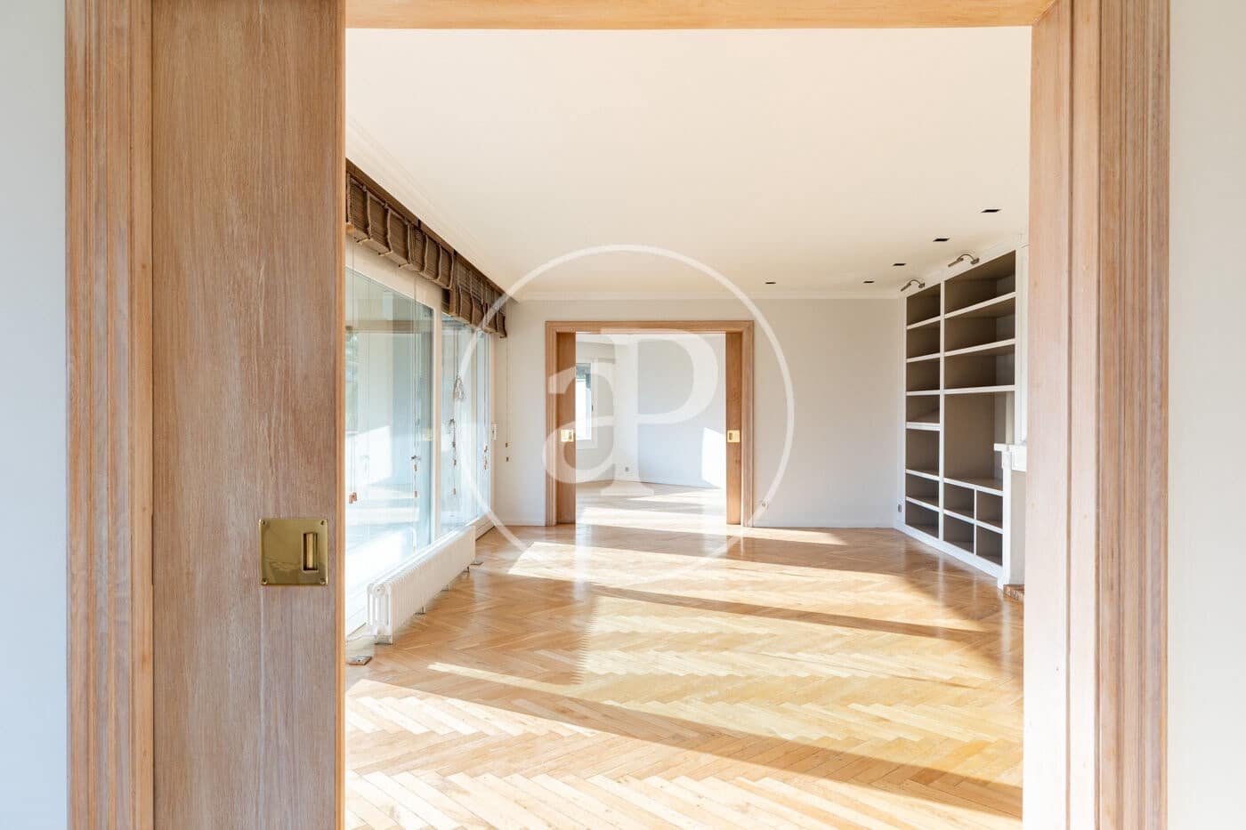 4 bedroom Apartment for rent in Barcelona city - € 7,900 (Ref: 9711954)