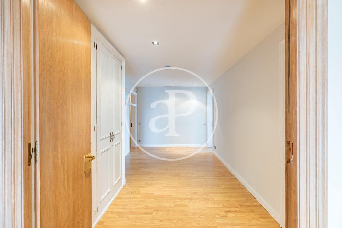 4 bedroom Apartment for rent in Barcelona city - € 7,900 (Ref: 9711954)