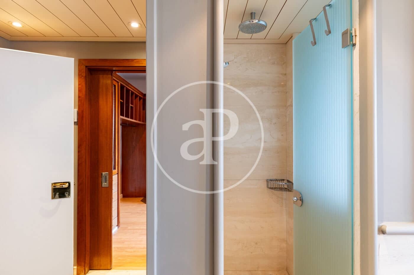 4 bedroom Apartment for rent in Barcelona city - € 7,900 (Ref: 9711954)