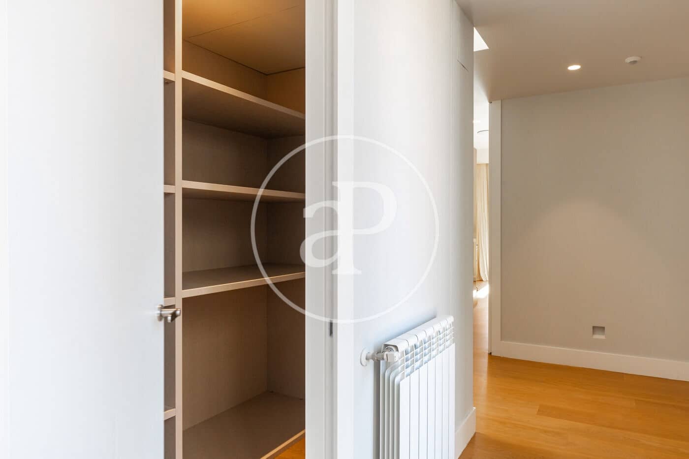 5 bedroom Apartment for rent in Barcelona city - € 15,000 (Ref: 9711955)