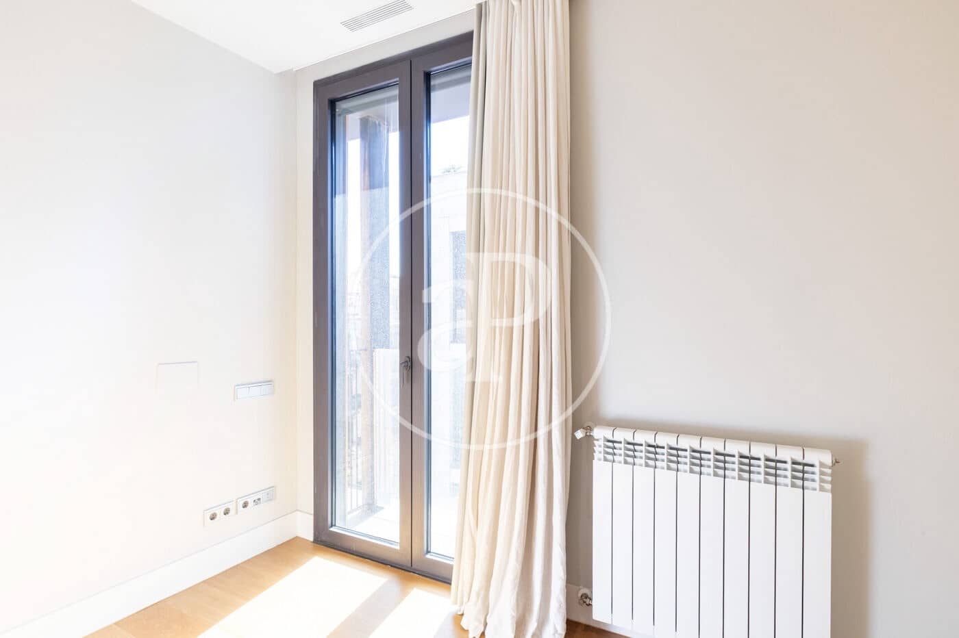 5 bedroom Apartment for rent in Barcelona city - € 15,000 (Ref: 9711955)