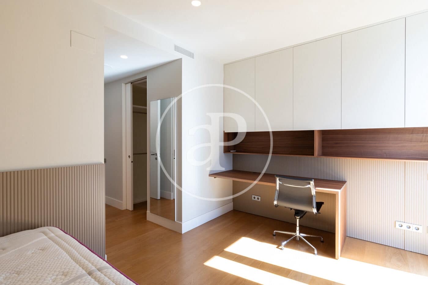 5 bedroom Apartment for rent in Barcelona city - € 15,000 (Ref: 9711955)