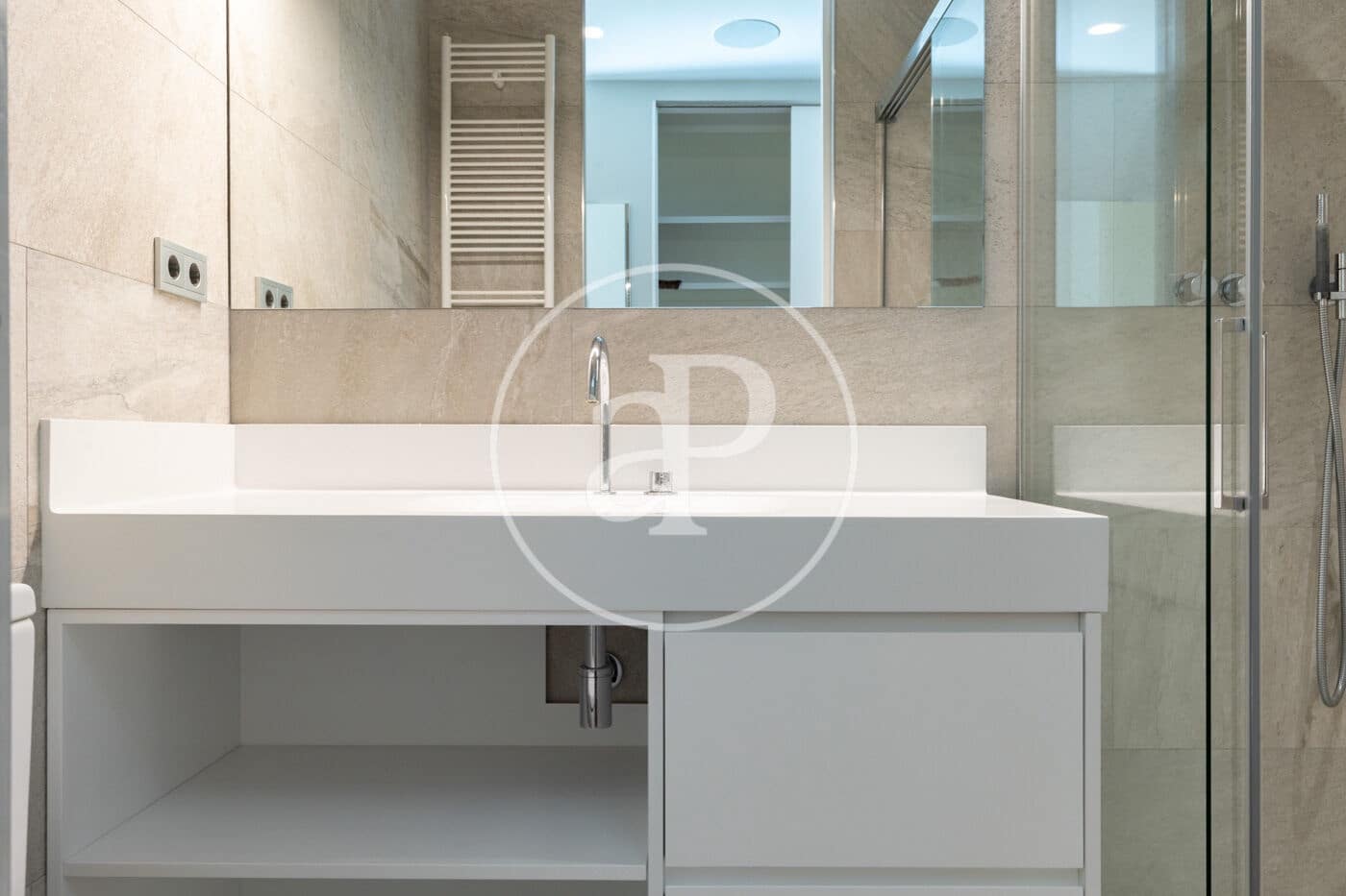 5 bedroom Apartment for rent in Barcelona city - € 15,000 (Ref: 9711955)