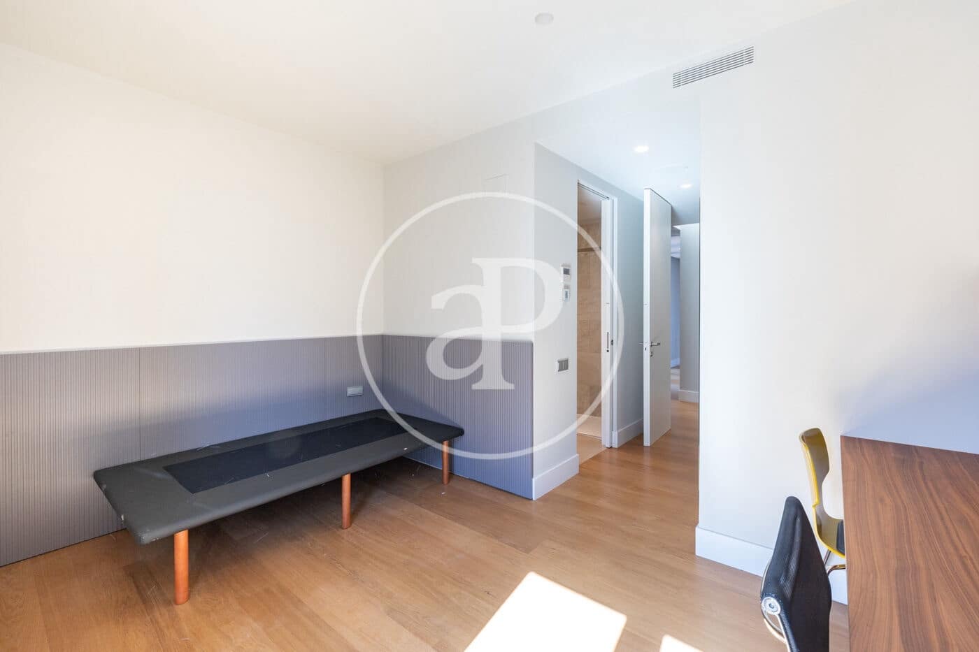 5 bedroom Apartment for rent in Barcelona city - € 15,000 (Ref: 9711955)