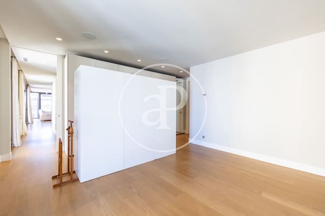 5 quarto Apartamento para arrendar em La Dreta de L'Eixample, Barcelona cidade - 15 000 € (Ref: 9711955)