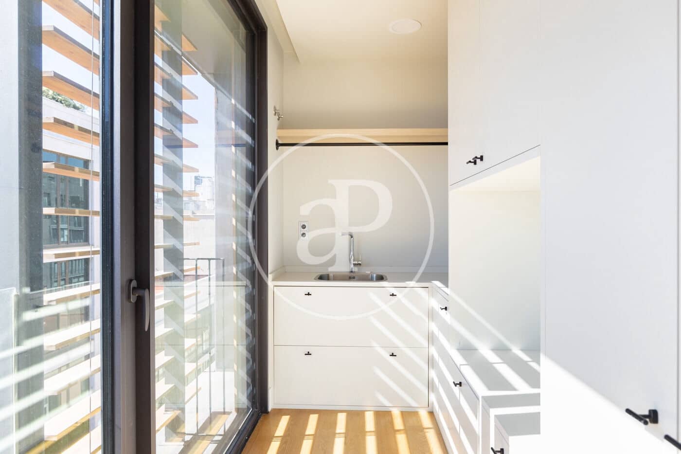 5 bedroom Apartment for rent in Barcelona city - € 15,000 (Ref: 9711955)