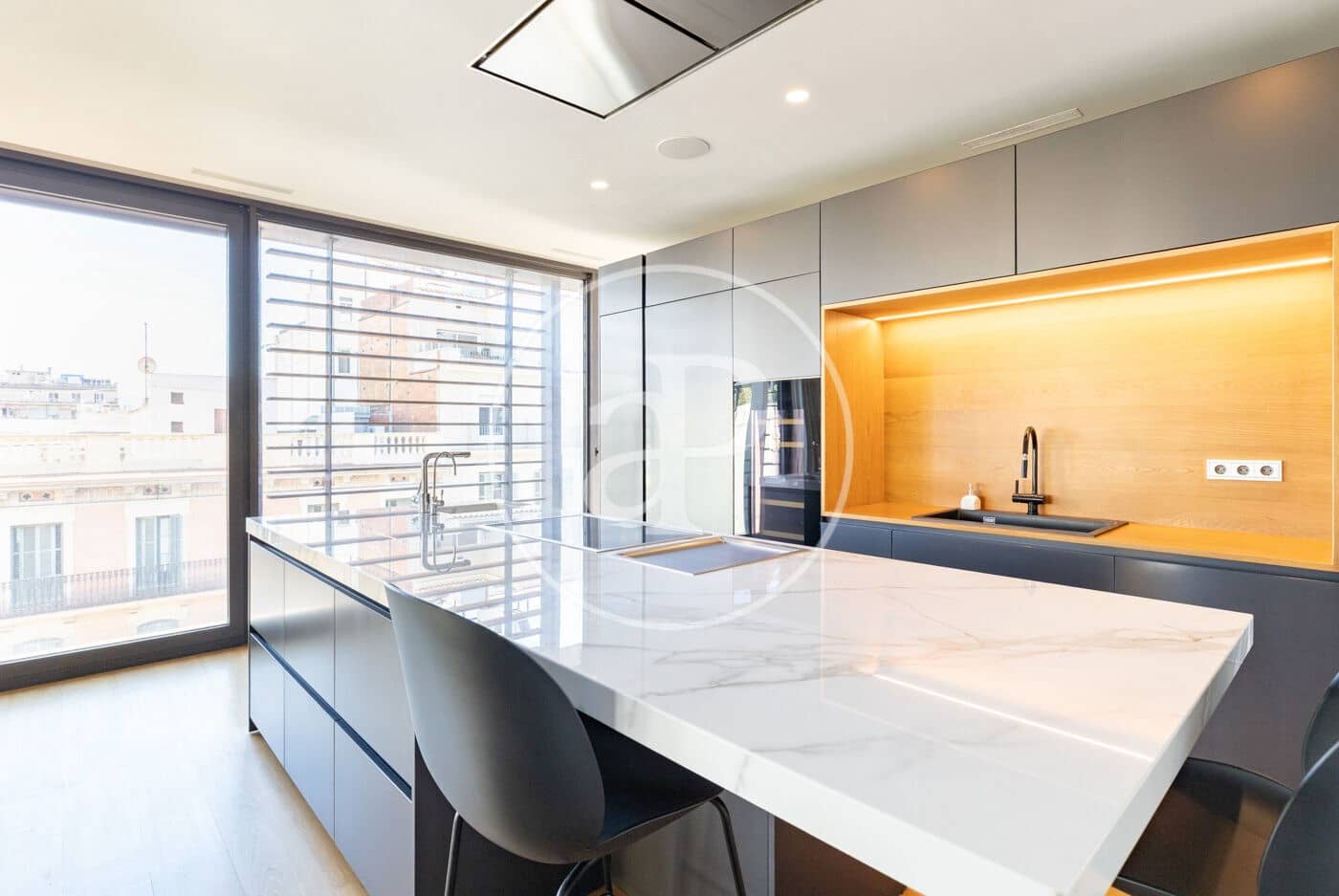 5 bedroom Apartment for rent in Barcelona city - € 15,000 (Ref: 9711955)