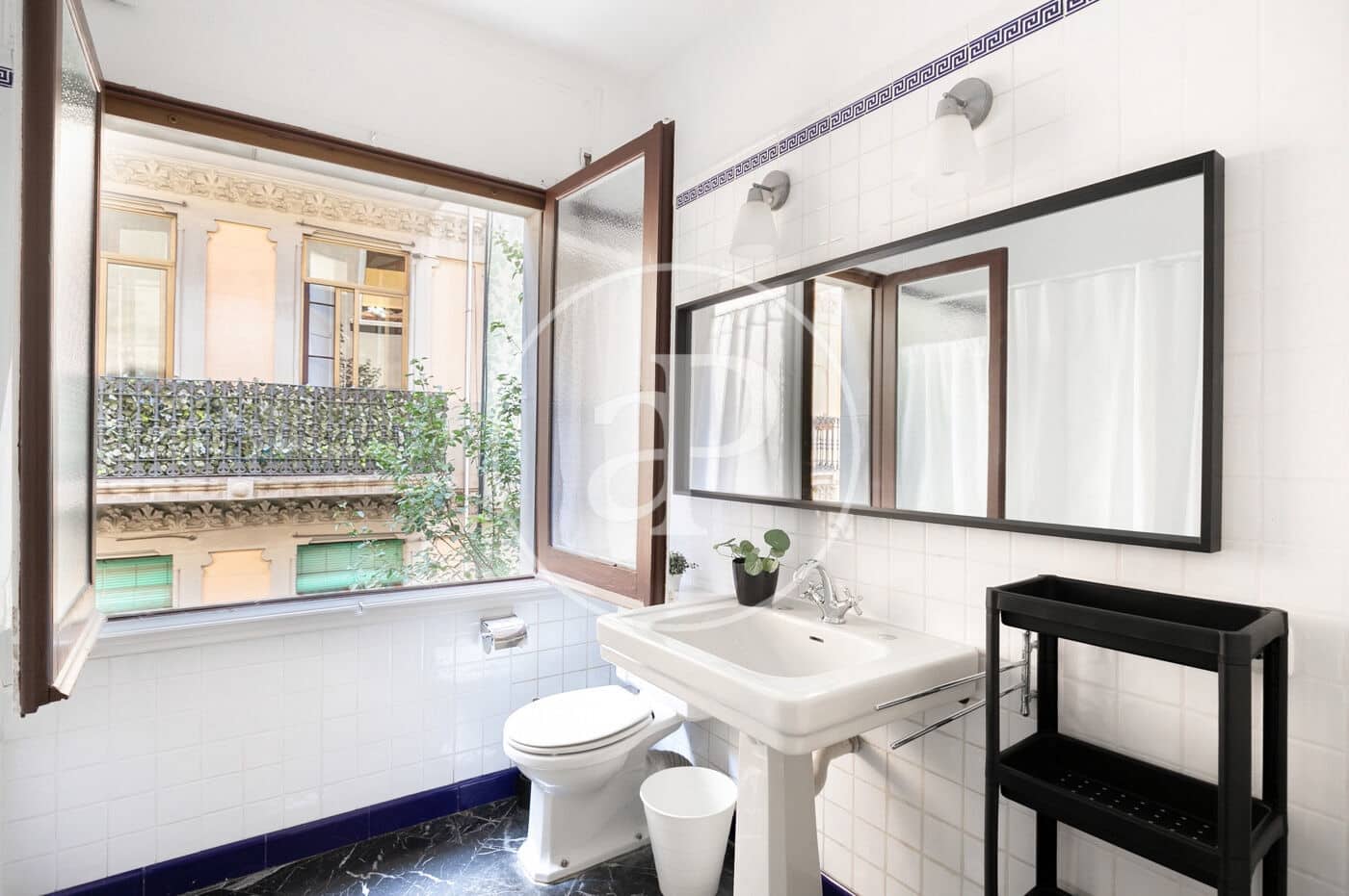 5 slaapkamer Appartement te koop in Barcelona stad - € 975.000 (Ref: 9714920)