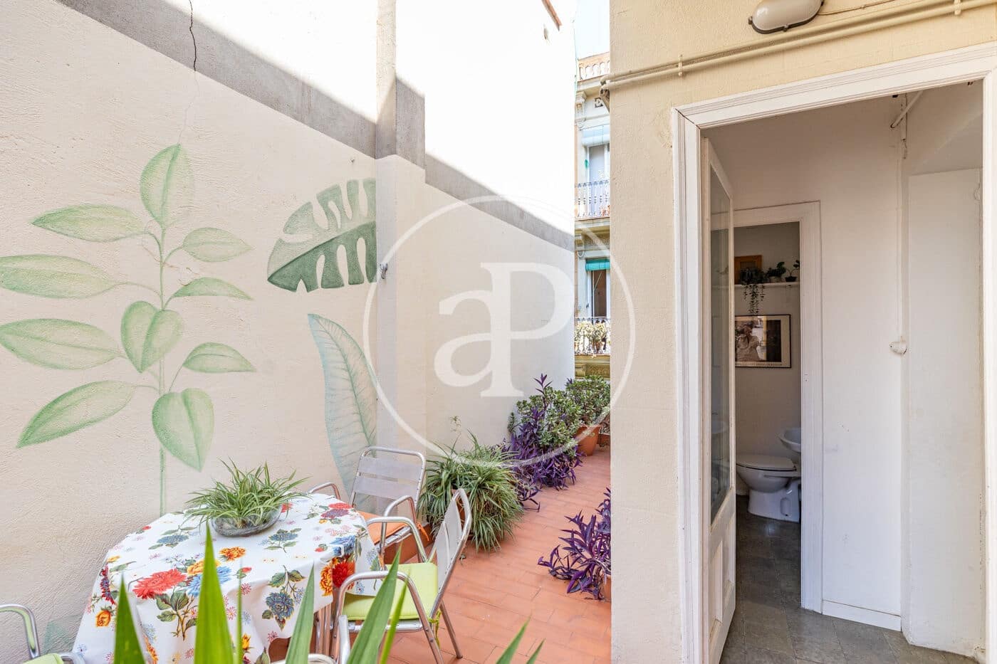 5 slaapkamer Appartement te koop in Barcelona stad - € 975.000 (Ref: 9714920)