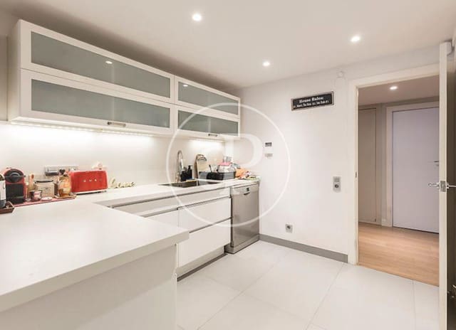 6 slaapkamer Appartement te koop in Les Tres Torres, Barcelona stad - € 2.560.000 (Ref: 9714921)