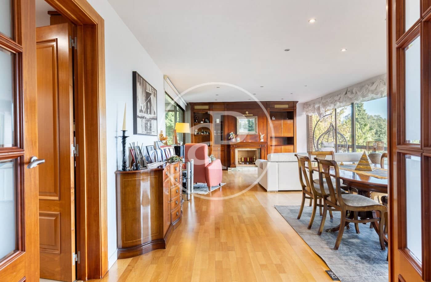 5 bedroom Villa for sale in Bellaterra with pool - € 1,250,000 (Ref: 9714922)