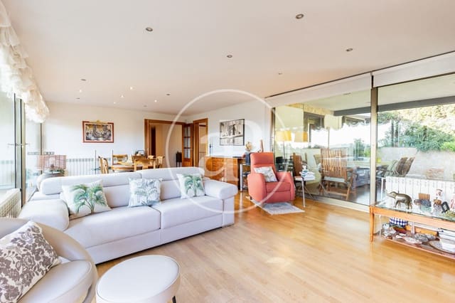 5 soverom Villa til salgs i Bellaterra, Cerdanyola del Vallès med svømmebasseng - € 1 250 000 (Ref: 9714922)