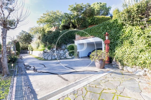 5 soverom Villa til salgs i Bellaterra, Cerdanyola del Vallès med svømmebasseng - € 1 250 000 (Ref: 9714922)