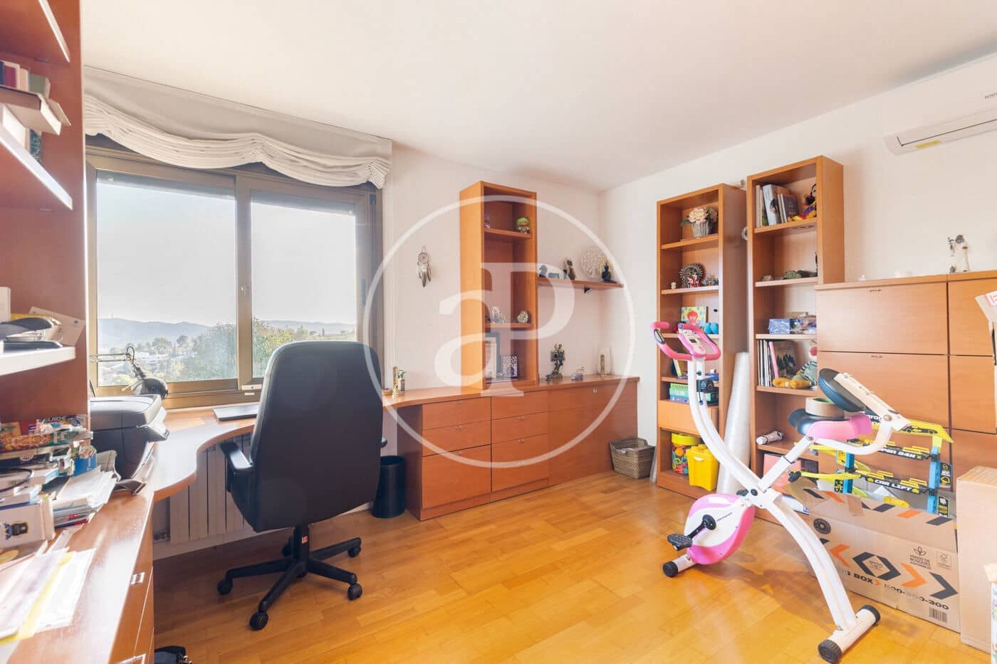 5 bedroom Villa for sale in Bellaterra with pool - € 1,250,000 (Ref: 9714922)