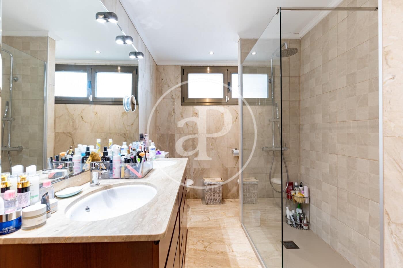 5 bedroom Villa for sale in Bellaterra with pool - € 1,250,000 (Ref: 9714922)