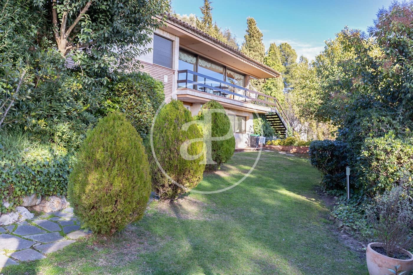 5 bedroom Villa for sale in Bellaterra with pool - € 1,250,000 (Ref: 9714922)