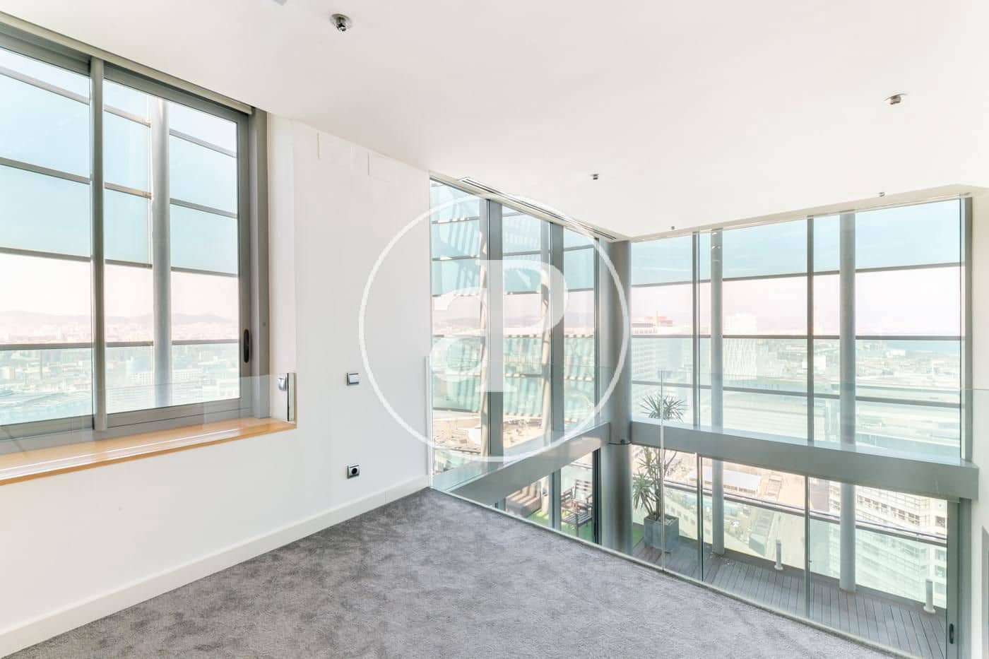 4 slaapkamer Appartement te huur in Barcelona stad met zwembad - € 7.835 (Ref: 9714923)