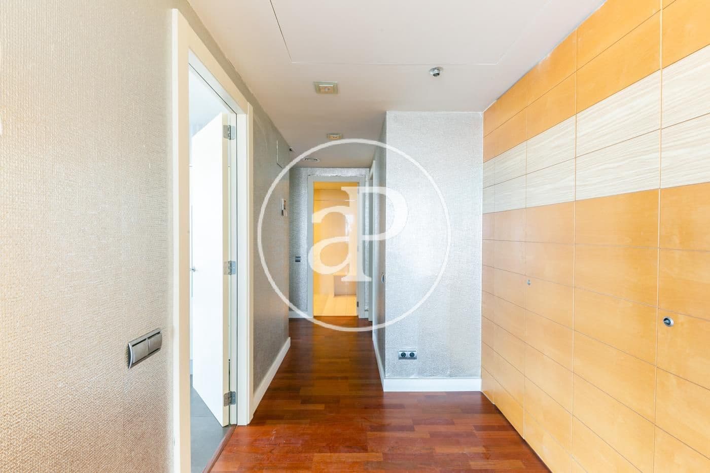 4 slaapkamer Appartement te huur in Barcelona stad met zwembad - € 7.835 (Ref: 9714923)