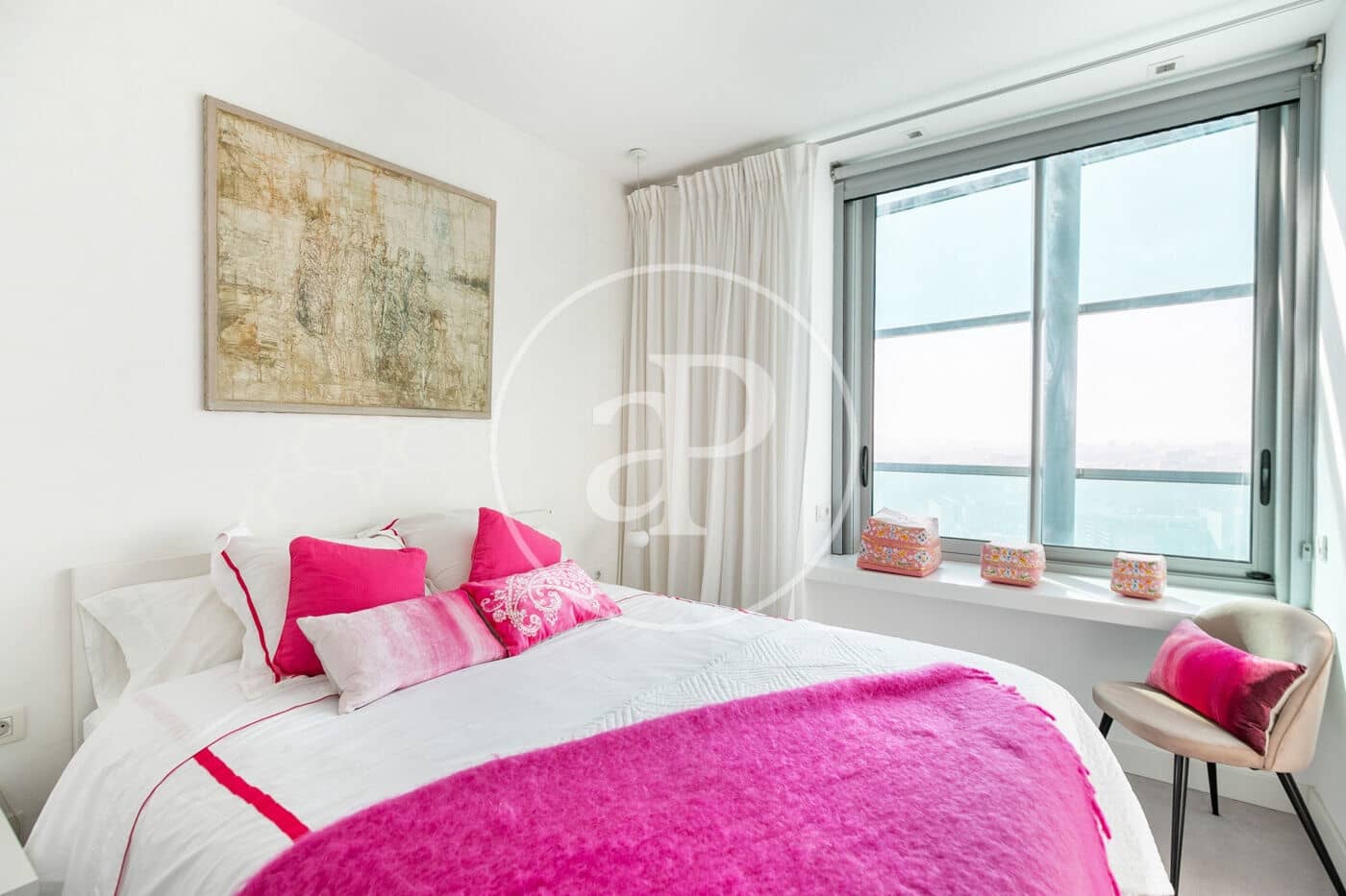 4 soveværelse Penthouse til leje i Barcelona by med swimmingpool - € 7.835 (Ref: 9714924)