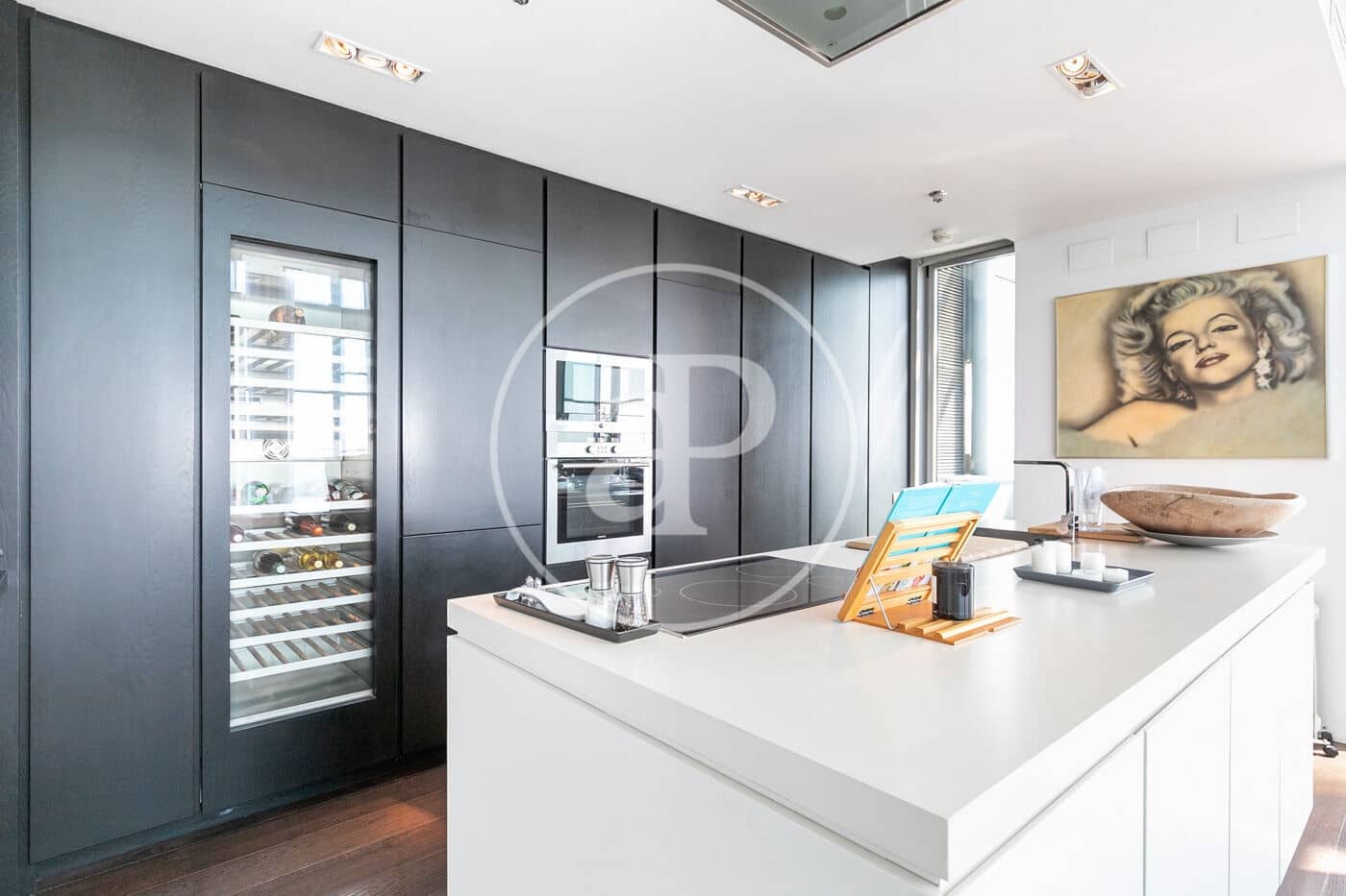 4 soveværelse Penthouse til leje i Barcelona by med swimmingpool - € 7.835 (Ref: 9714924)