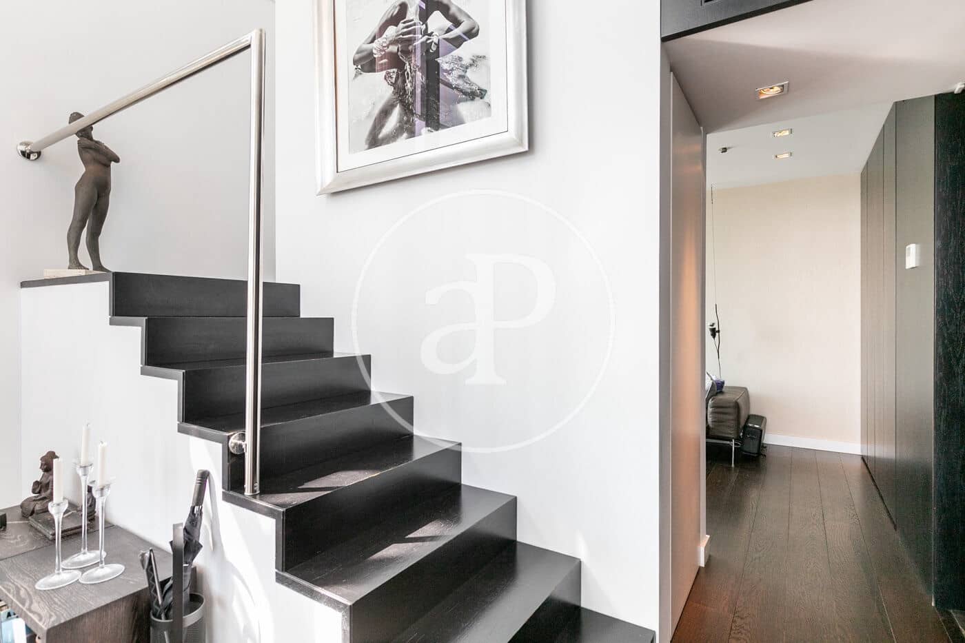 4 soveværelse Penthouse til leje i Barcelona by med swimmingpool - € 7.835 (Ref: 9714924)