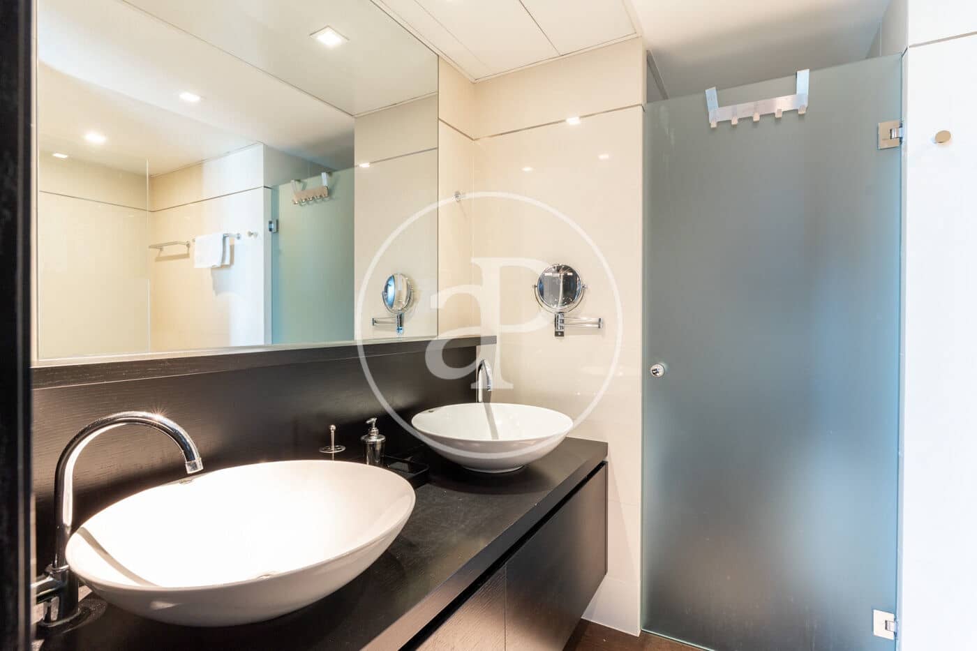 Ático de 4 habitaciones en Barcelona ciudad en alquiler con piscina - 7.835 € (Ref: 9714924)