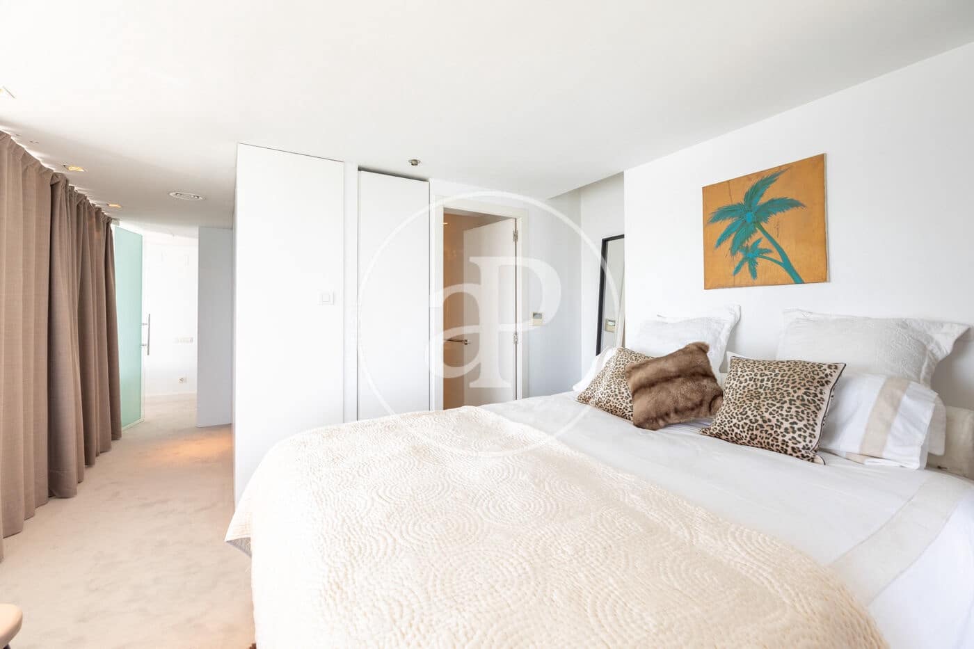 Ático de 4 habitaciones en Barcelona ciudad en alquiler con piscina - 7.835 € (Ref: 9714924)