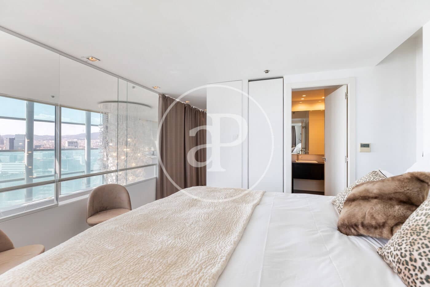 Ático de 4 habitaciones en Barcelona ciudad en alquiler con piscina - 7.835 € (Ref: 9714924)