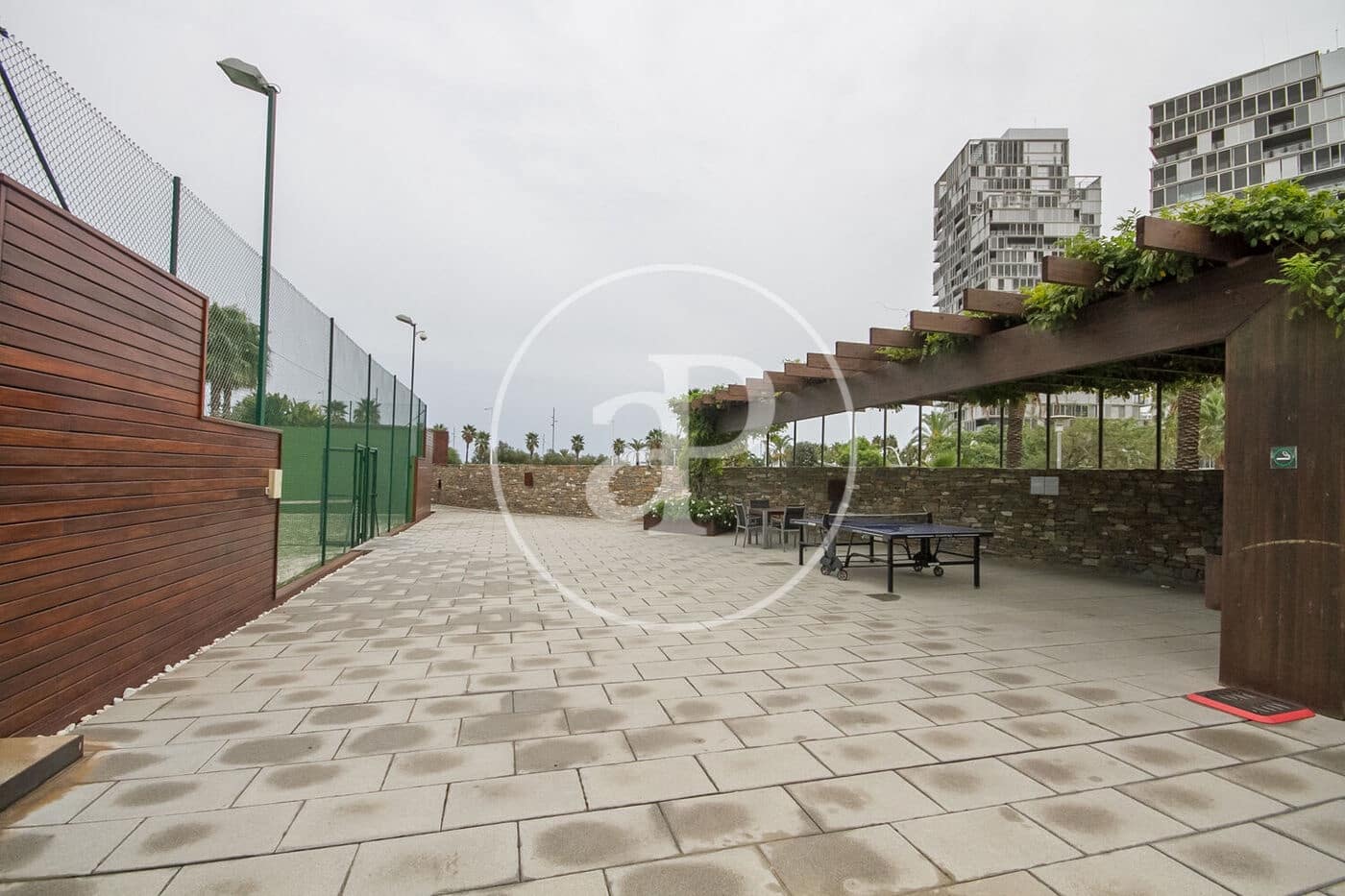 Ático de 4 habitaciones en Barcelona ciudad en alquiler con piscina - 7.835 € (Ref: 9714924)