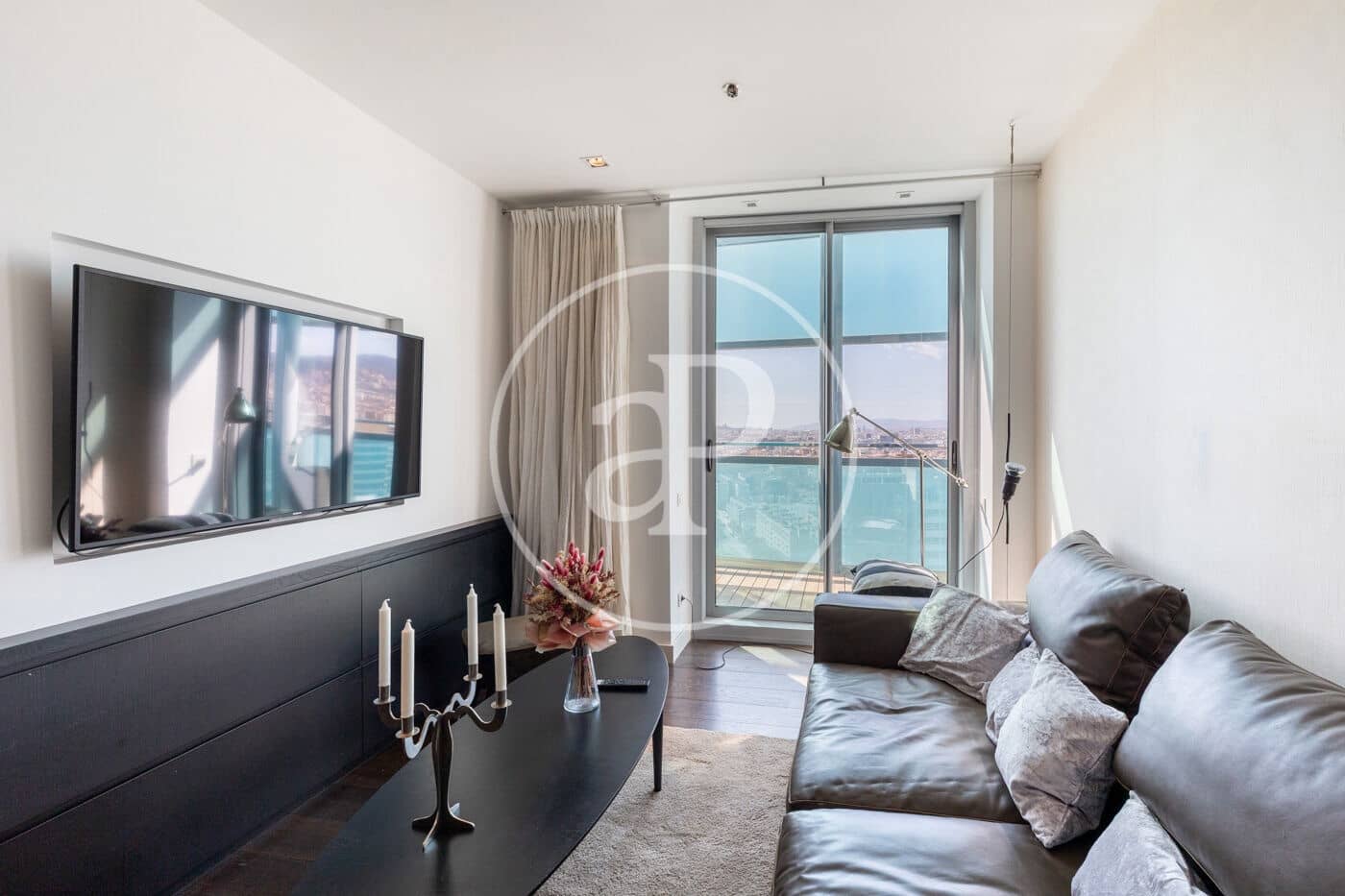 Ático de 4 habitaciones en Barcelona ciudad en alquiler con piscina - 7.835 € (Ref: 9714924)