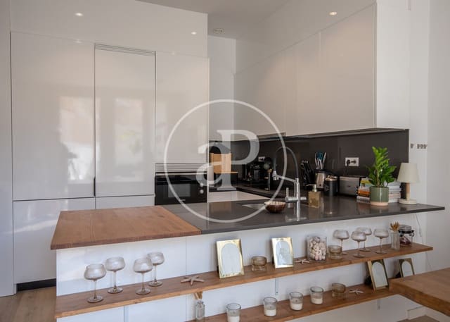 1 makuuhuone Huoneisto myytävänä paikassa El Poblenou, Barcelona kaupunki mukana uima-altaan - 590 000 € (Ref: 9719906)