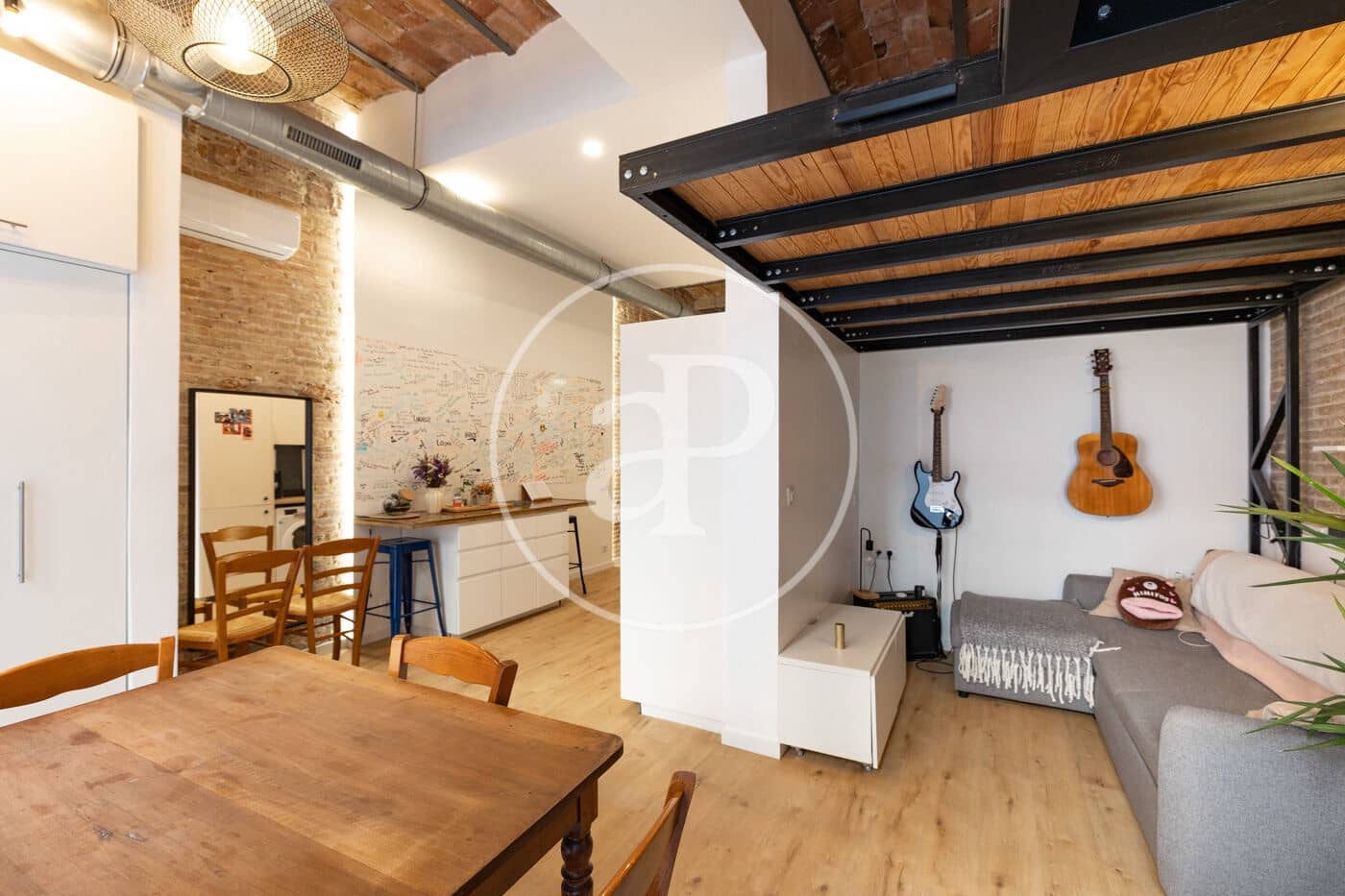 2 bedroom Apartment for sale in Barcelona city - € 350,000 (Ref: 9719907)