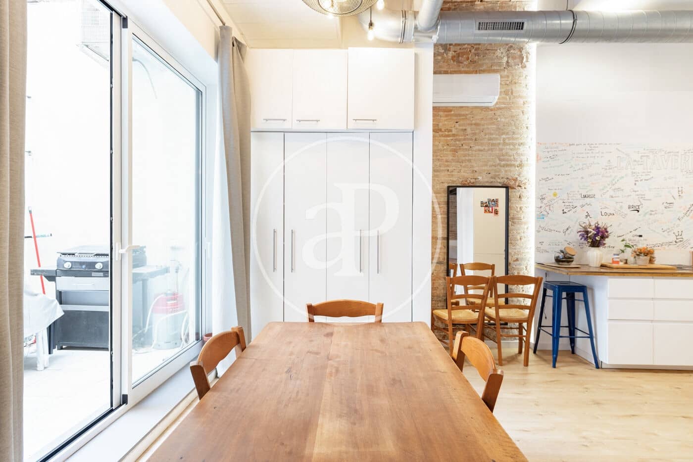 2 bedroom Apartment for sale in Barcelona city - € 350,000 (Ref: 9719907)