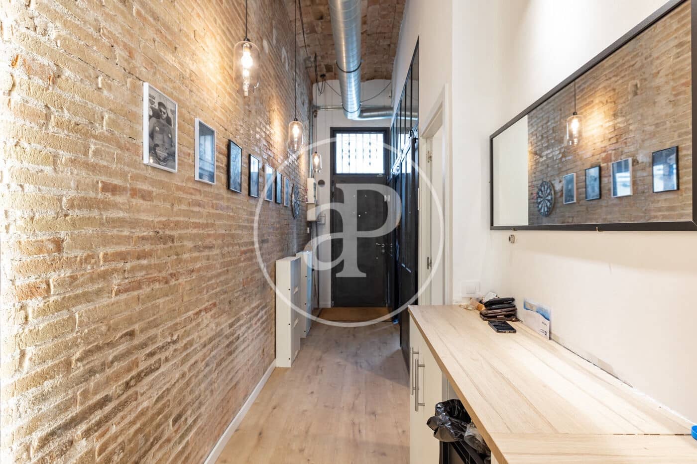 2 bedroom Apartment for sale in Barcelona city - € 350,000 (Ref: 9719907)