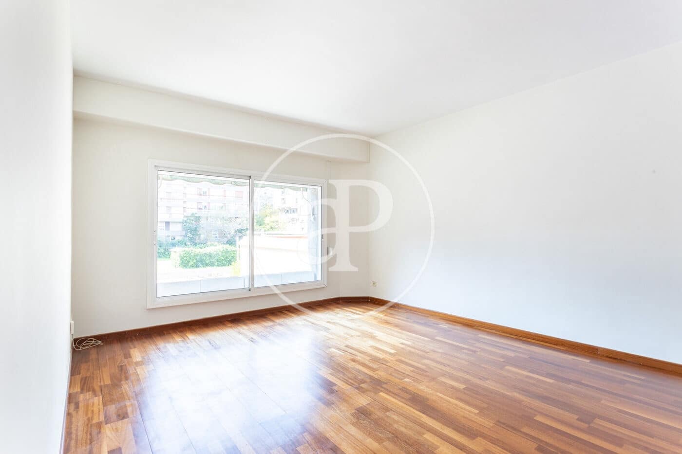 Appartement de 3 chambres à louer à Barcelone ville - 2 100 € (Ref: 9719908)
