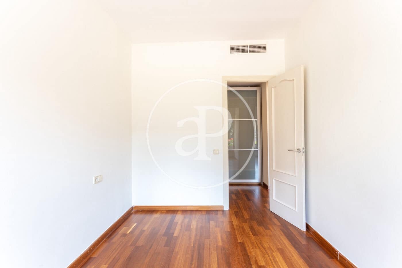Appartement de 3 chambres à louer à Barcelone ville - 2 100 € (Ref: 9719908)