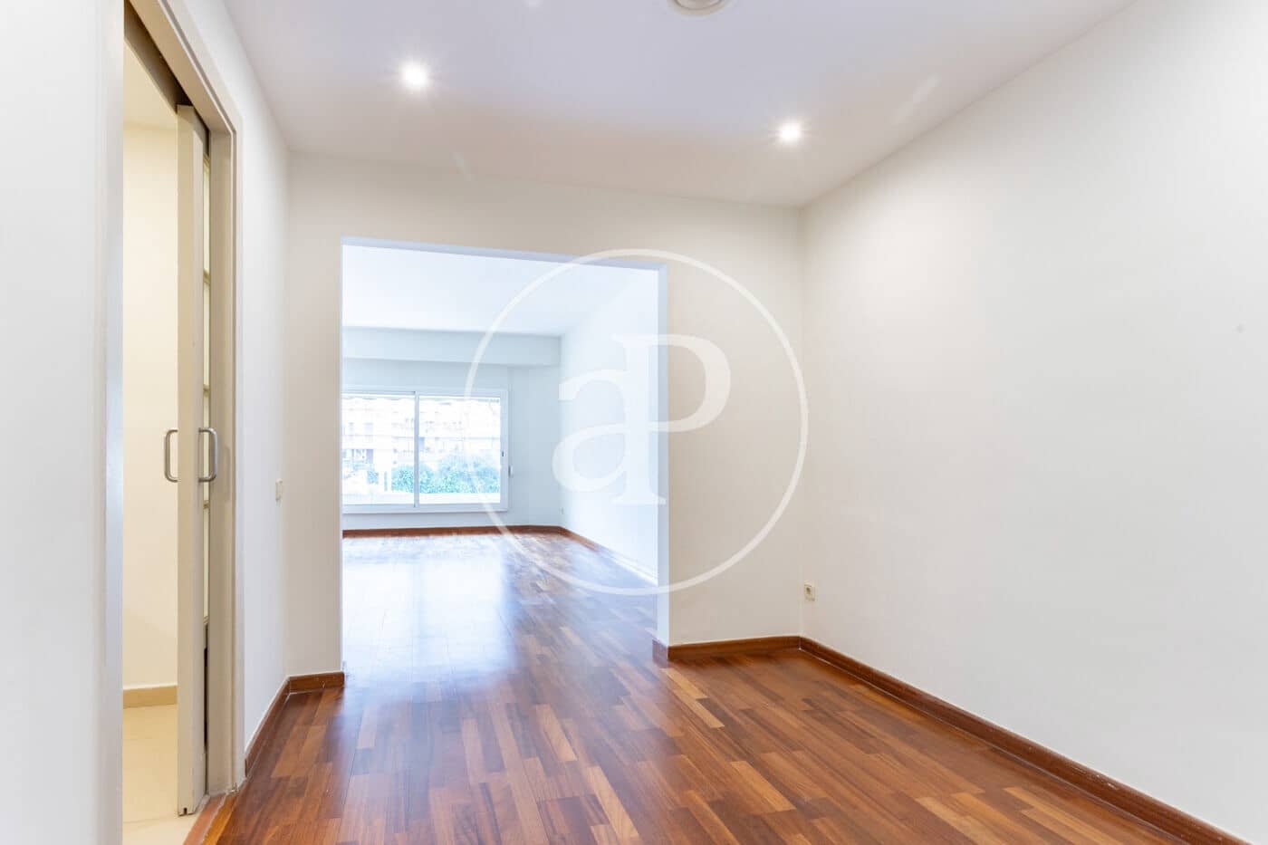 Appartement de 3 chambres à louer à Barcelone ville - 2 100 € (Ref: 9719908)