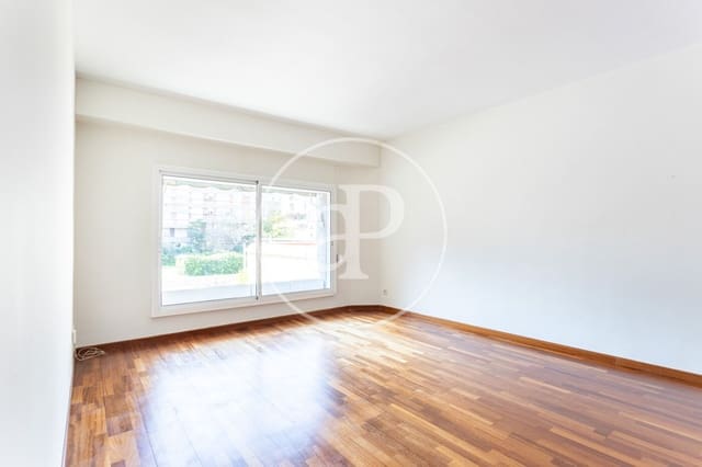 Appartement de 3 chambres à louer à Sarrià, Barcelone ville - 2 100 € (Ref: 9719908)