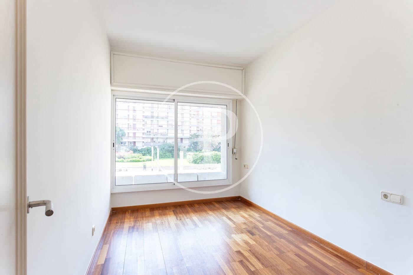 Appartement de 3 chambres à louer à Barcelone ville - 2 100 € (Ref: 9719908)